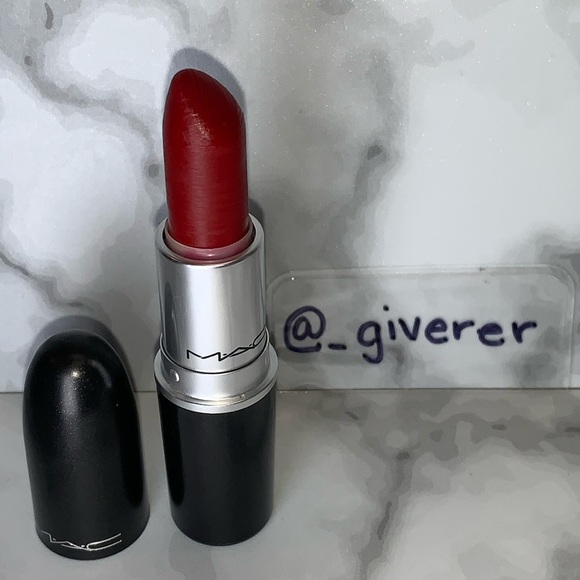 RUNAWAY RED - Satin Lipstick MAC - Picture 1 of 12